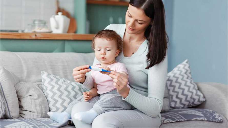 5 signos de fiebre en bebés