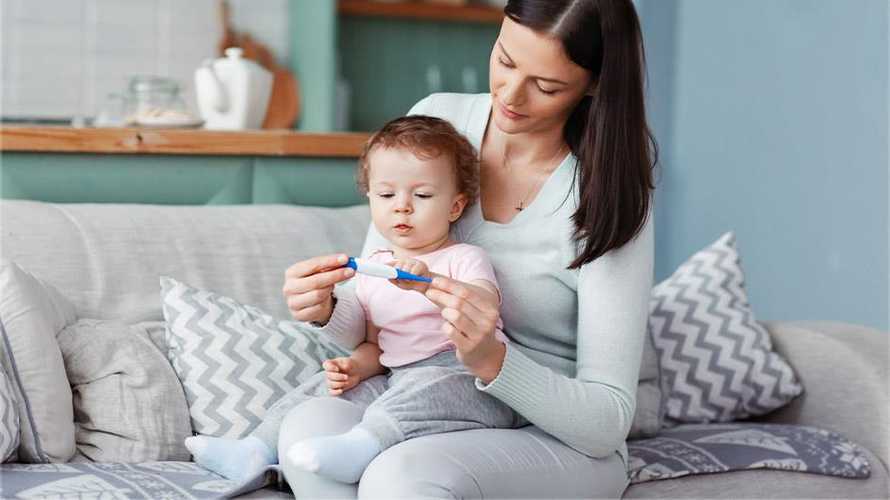 5 signos de fiebre en bebés